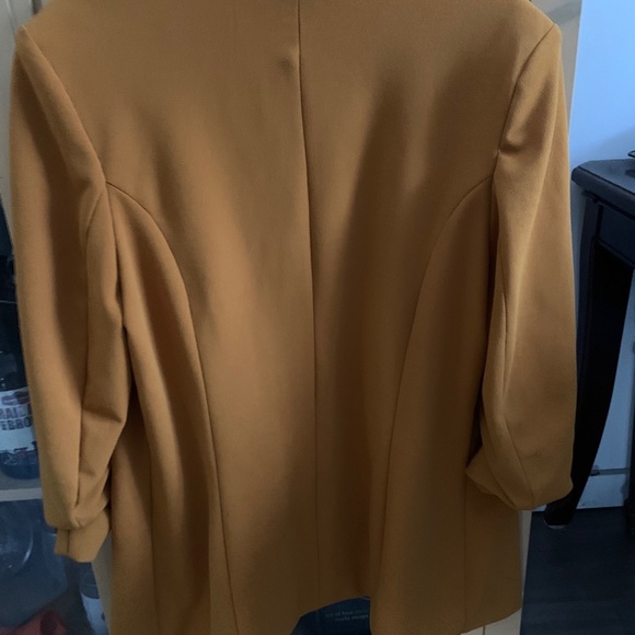 Mustard yellow blazer - Picture 5 of 6